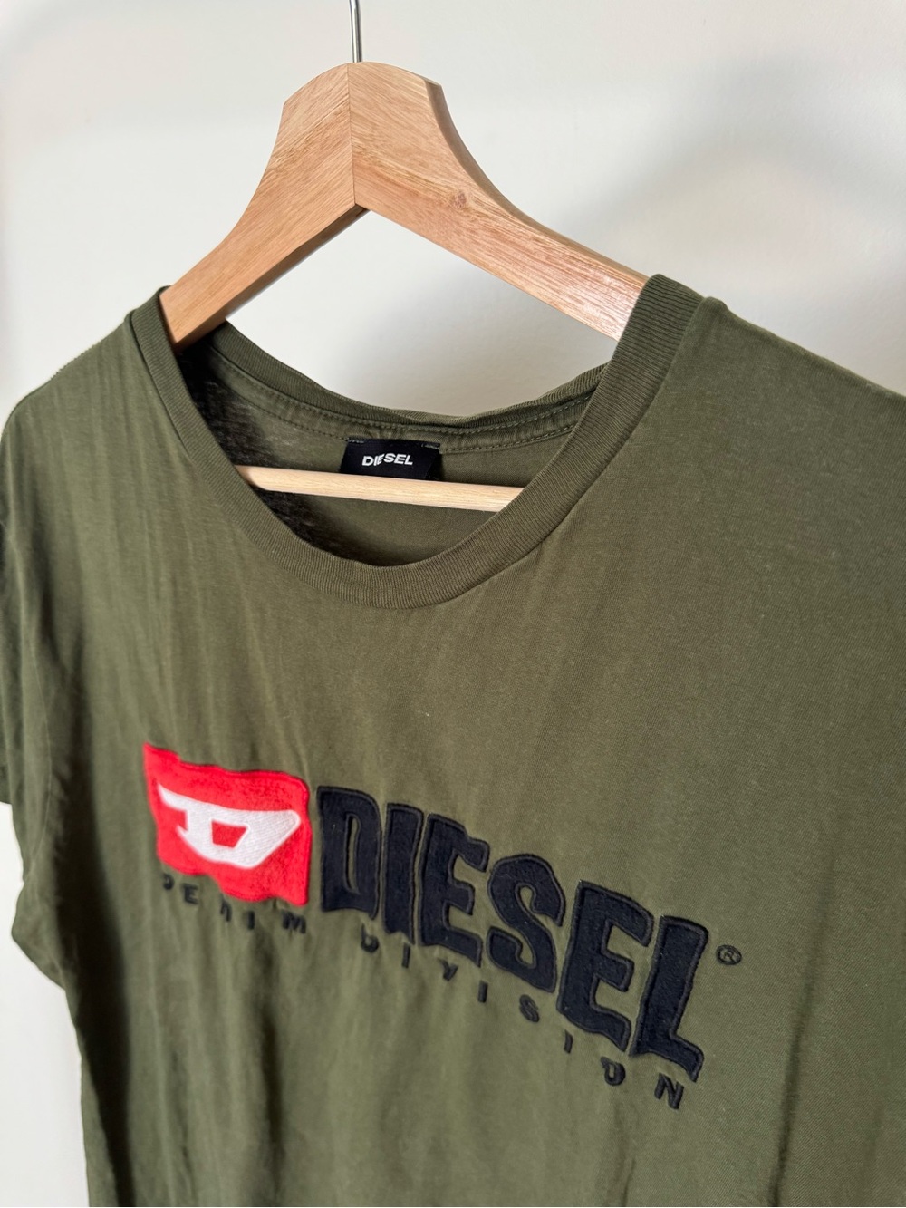 Men’s Olive Green Logo Crew Neck T-Shirt